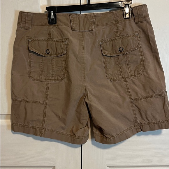 Eddie Bauer, women’s shorts, size 14, tan - Picture 5 of 9